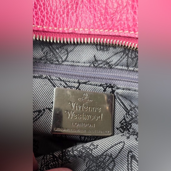 RARE AF! Vivienne Westwood Vintage Tartan Top-Handle Bag with Rare Pin Charm! 🪐 - Picture 10 of 10